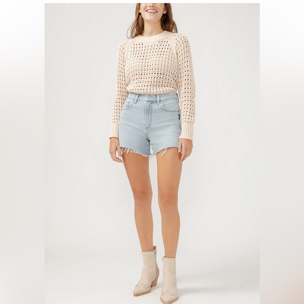 🆕 NWT Silver Jeans 4.5” Shorts, 36